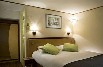 Campanile St Georges Hotel 3*