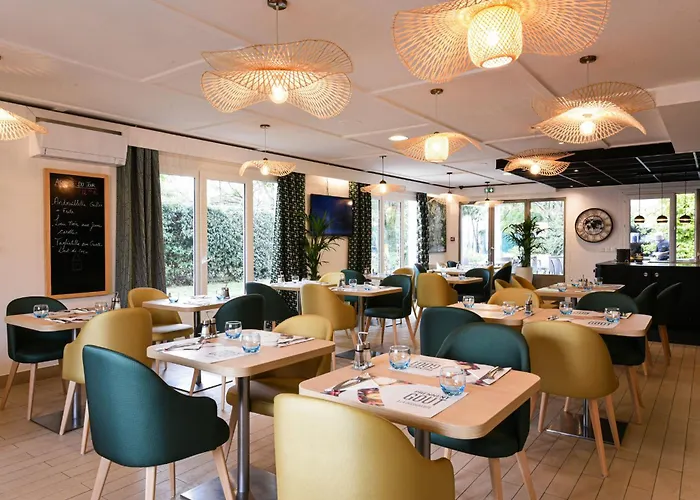 Kyriad Villeneuve Saint Georges - Hotel Renove