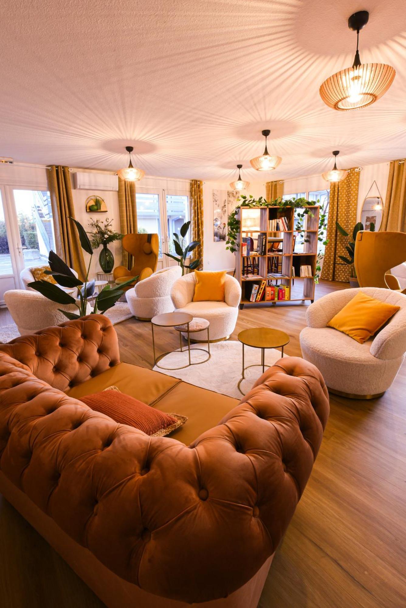 Kyriad Saint Georges - Renove Hotel 3*